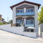 Daire Bougainvilla Ground Floor Çeşme