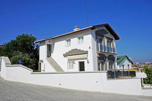 Apartmán Bougainvilla Ground Floor